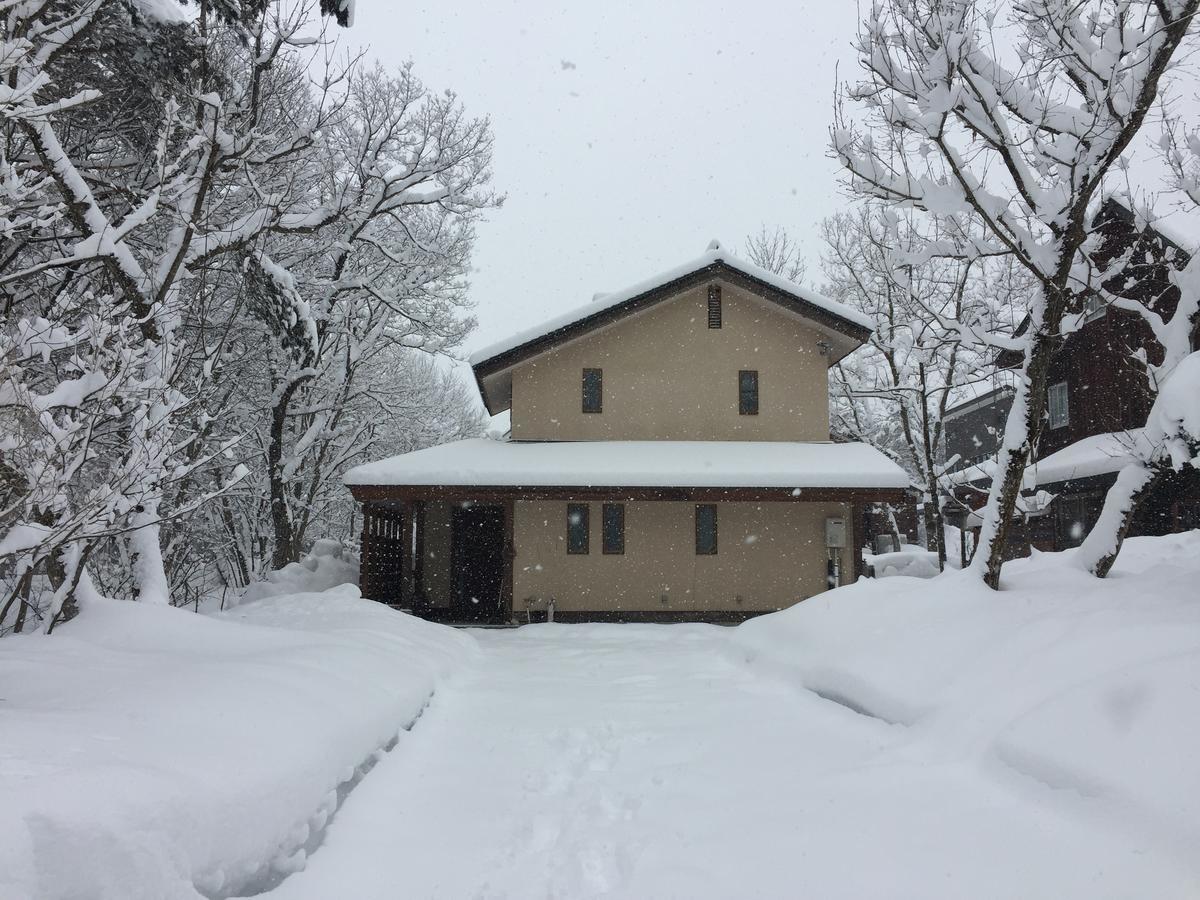 Shirokuma Lodge Hakuba Exterior foto